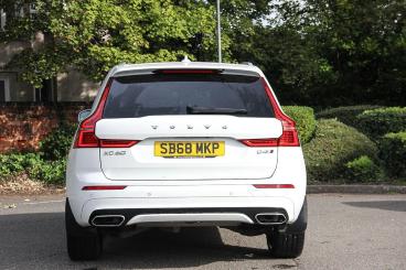 SPOTICAR Volvo Xc60 2.0 D4 R-design Pro Auto Awd Euro 6 (s/s) 5dr Used Car - Suv Diesel White - Lichfield - 1200639479_3