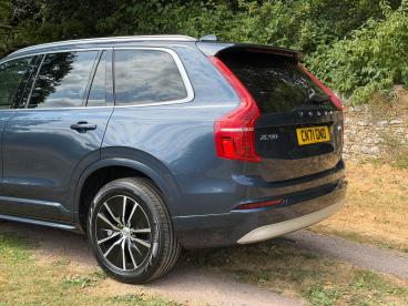 SPOTICAR Volvo Xc90 2.0 B5 Mhev Momentum Auto 4wd Euro 6 (s/s) 5dr Used Car - Suv Hybrid Blue - Abergavenny - 1200616144_4