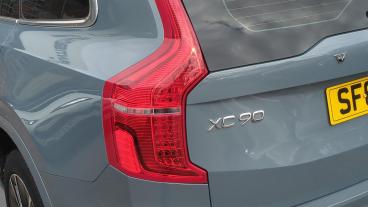 SPOTICAR Volvo Xc90 2.0 B5 Mhev Momentum Pro Auto 4wd Euro 6 (s/s) 5dr Used Car - Suv Hybrid Grey - Crawley - 1200631917_5
