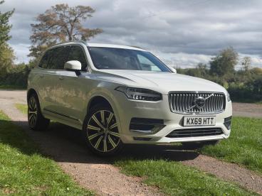 SPOTICAR Volvo Xc90 2.0 B5 Mhev Inscription Auto 4wd Euro 6 (s/s) 5dr Used Car - Suv Hybrid White - Abergavenny - 1200639350_1