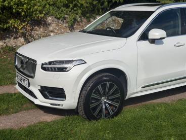 SPOTICAR Volvo Xc90 2.0 B5 Mhev Inscription Auto 4wd Euro 6 (s/s) 5dr Used Car - Suv Hybrid White - Abergavenny - 1200639350_5