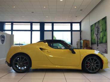 SPOTICAR Alfa Romeo 4c 1.750 Tbi Spider Usata -  Benzina Giallo - Zimella - 502498660_2