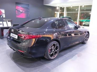 ALFA ROMEO CERTIFIED Alfa Romeo Giulia 2.2 T Veloce Q4 210cv Auto Usata - Berlina Diesel Nero - Belluno - 2187461_4