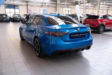 ALFA ROMEO CERTIFIED Alfa Romeo Giulia 2.2 Turbo Diesel 210 Cv Awd Competizione Usata - Berlina Diesel Azzurro - Milano - 2192659_5