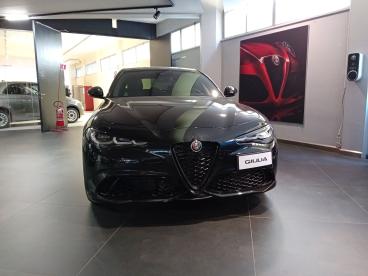 ALFA ROMEO CERTIFIED Alfa Romeo Giulia 2.2 Turbodiesel 210 Cv At8 Awd Q4 Veloce Usata - Berlina Diesel Nero - Bologna - 2230528_2