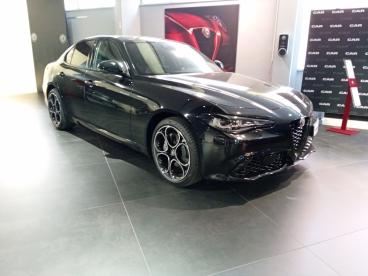 ALFA ROMEO CERTIFIED Alfa Romeo Giulia 2.2 Turbodiesel 210 Cv At8 Awd Q4 Veloce Usata - Berlina Diesel Nero - Bologna - 2230528_3