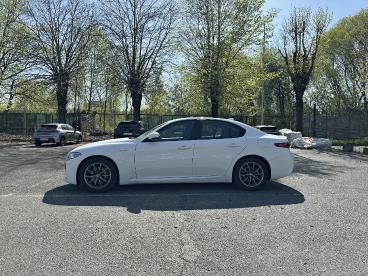 ALFA ROMEO CERTIFIED Alfa Romeo Giulia 2.2 Turbo Diesel 136cv Super At8 Usata - Berlina Diesel Bianco - Torino - 2345021_4