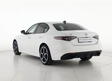 ALFA ROMEO CERTIFIED Alfa Romeo Giulia 2.2 Turbo Diesel 210 Cv Awd Veloce Usata - Berlina Diesel Bianco - Desenzano Del Garda - 2353436_4
