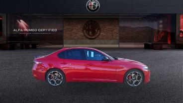 ALFA ROMEO CERTIFIED Alfa Romeo Giulia (2016) 2.2 Turbodiesel 210 Cv At8 Awd Q4 Competizi Usata - Berlina Diesel Rosso - Imola - 2377918_4