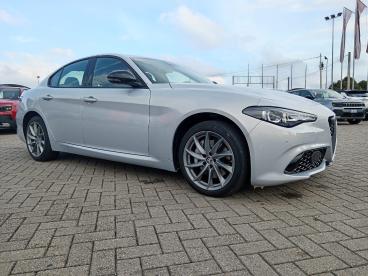 ALFA ROMEO CERTIFIED Alfa Romeo Giulia 2.0 Turbo 280 Cv At8 Awd Q4 Sprint Usata - Berlina Benzina Argento - Spinetta Marengo - 2380952_3