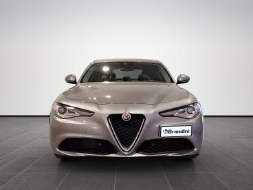ALFA ROMEO CERTIFIED Alfa Romeo Giulia 2.2 T Executive 160cv Auto Usata - Berlina Diesel Grigio - Pistoia - 2395411_2