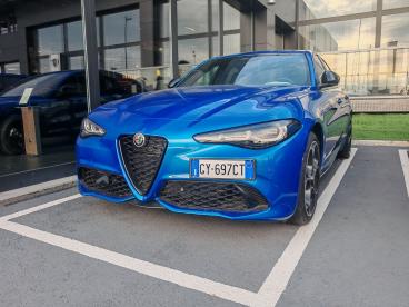 ALFA ROMEO CERTIFIED Alfa Romeo Giulia 2.2 Turbodiesel 210 Cv At8 Awd Q4 Veloce Usata - Berlina Diesel Blu - Grugliasco - 2409724_2