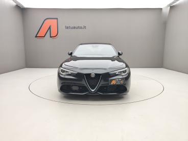 SPOTICAR Alfa Romeo Giulia 2022 2.2 Td 160cv Super Business At8 Usata - Berlina Diesel Nero - Voghera - 502411160_2