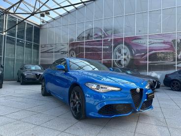 SPOTICAR Alfa Romeo Giulia 2.0 Turbo 280 Cv At8 Awd Q4 Veloce Usata - Berlina Benzina Azzurro - Grugliasco - 802415770_3
