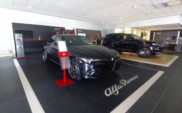 ALFA ROMEO CERTIFIED Alfa Romeo Giulia 2.2 Turbodiesel 210 Cv At8 Awd Q4 Veloce Usata - Berlina Diesel Nero - Benevento - 2421287_3