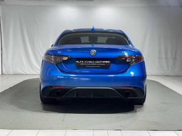 ALFA ROMEO CERTIFIED Alfa Romeo Giulia 2.2 Turbodiesel 210 Cv At8 Awd Q4 Competizione Usata - Berlina Diesel Blu - Montagna In Valtellina - 2428573_4