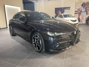 ALFA ROMEO CERTIFIED Alfa Romeo Giulia My21 2.2 Turbo Diesel 160 Cv At8 Sprint Usata - Berlina Diesel Nero - Charvensod - 2435651_1