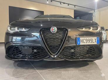 ALFA ROMEO CERTIFIED Alfa Romeo Giulia My21 2.2 Turbo Diesel 160 Cv At8 Sprint Usata - Berlina Diesel Nero - Charvensod - 2435651_3