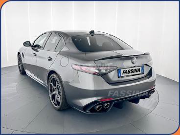 ALFA ROMEO CERTIFIED Alfa Romeo Giulia 2.9 V6 Bi-turbo At8 Quadrifoglio 520cv Usata - Berlina Benzina Grigio - Milano - 2443795_4
