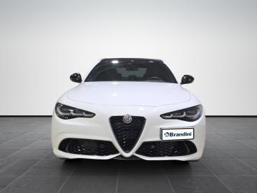 ALFA ROMEO CERTIFIED Alfa Romeo Giulia 2.2 T Competizione Q4 210cv Auto Usata - Berlina Diesel Bianco - Pistoia - 2457134_2