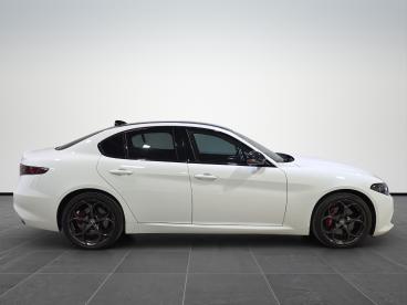 ALFA ROMEO CERTIFIED Alfa Romeo Giulia 2.2 T Competizione Q4 210cv Auto Usata - Berlina Diesel Bianco - Pistoia - 2457134_4