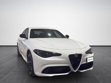 ALFA ROMEO CERTIFIED Alfa Romeo Giulia 2.2 T Veloce Q4 210cv Auto Usata - Berlina Diesel Bianco - Pistoia - 2462572_3
