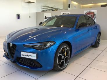 SPOTICAR Alfa Romeo Giulia 2.0 Turbo 280 Cv At8 Awd Q4 Sprint My24 Usata - Berlina Benzina Blu - Zimella - 502467124_3
