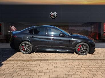 ALFA ROMEO CERTIFIED Alfa Romeo Giulia 2.9 V6 Bi-turbo At8 Quadrifoglio Usata - Berlina Benzina Nero - Monza - 2482930_4
