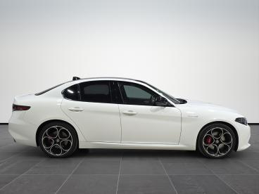 ALFA ROMEO CERTIFIED Alfa Romeo Giulia 2.2 T Veloce Q4 210cv Auto Usata - Berlina Diesel Bianco - Pistoia - 2483048_4