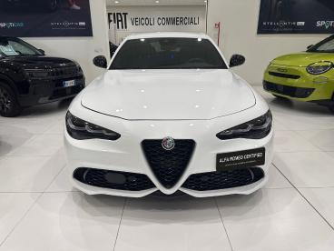 ALFA ROMEO CERTIFIED Alfa Romeo Giulia 2.2 Td 210cv Tributo Italiano At8 Q4 Usata - Berlina Diesel Grigio - Napoli - 2488967_2