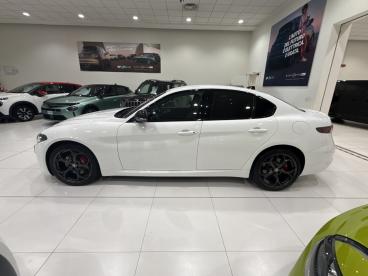 ALFA ROMEO CERTIFIED Alfa Romeo Giulia 2.2 Td 210cv Tributo Italiano At8 Q4 Usata - Berlina Diesel Grigio - Napoli - 2488967_4