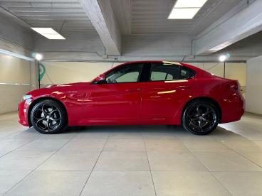 SPOTICAR Alfa Romeo Giulia 2.0 Turbo At8 280cv Awd Q4 Veloce Usata - Berlina Benzina Rosso - Milano - 1202489307_4