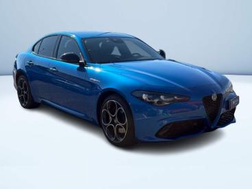 ALFA ROMEO CERTIFIED Alfa Romeo Giulia 2.2 T Competizione Q4 210cv Auto Usata - Berlina Diesel Blu - Saronno - 2494092_2