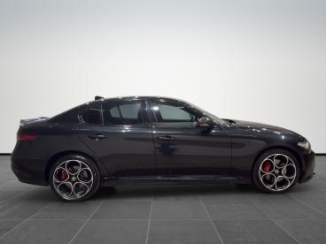 ALFA ROMEO CERTIFIED Alfa Romeo Giulia 2.2 T Veloce First Edition Q4 210 Cv Auto Usata - Berlina Diesel Nero - Pistoia - 2494347_4