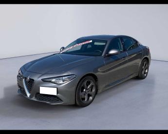 SPOTICAR Alfa Romeo Giulia 2.2 T Giulia 150cv Auto Usata - Berlina Diesel Grigio - Cremona - 1202502421_1