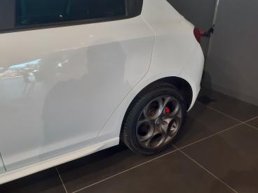 ALFA ROMEO CERTIFIED Alfa Romeo Giulietta 1.6 Jtdm 120 Cv Sport Usata - Berlina Diesel Bianco - Vigevano - 2345486_5