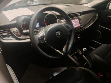 ALFA ROMEO CERTIFIED Alfa Romeo Giulietta 1.6 Jtdm 120 Cv Usata - Berlina Diesel Nero - Grugliasco - 2362779_5