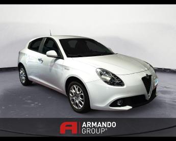 SPOTICAR Alfa Romeo Giulietta (2010) 1.6 Jtdm 120 Cv Business Usata - Berlina Diesel Bianco - Cuneo - 1202512424_3