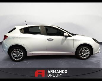SPOTICAR Alfa Romeo Giulietta (2010) 1.6 Jtdm 120 Cv Business Usata - Berlina Diesel Bianco - Cuneo - 1202512424_4