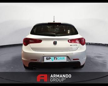 SPOTICAR Alfa Romeo Giulietta (2010) 1.6 Jtdm 120 Cv Business Usata - Berlina Diesel Bianco - Cuneo - 1202512424_5