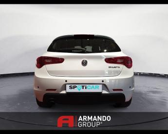SPOTICAR Alfa Romeo Giulietta (2010) 1.4 Turbo 120 Cv Usata - Berlina Benzina Bianco - Cuneo - 1202515956_5