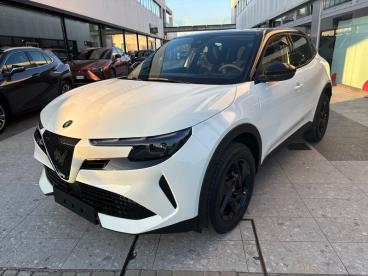 SPOTICAR Alfa Romeo Junior -junior Ibrida Ibrida 1.2 136cvhybrid Edct6 Usata - Suv Ibrido Bianco - Parma - 802375668_1