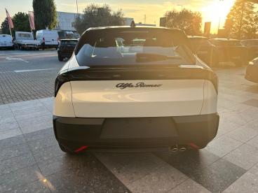 SPOTICAR Alfa Romeo Junior -junior Ibrida Ibrida 1.2 136cvhybrid Edct6 Usata - Suv Ibrido Bianco - Parma - 802375668_4