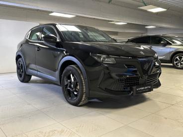 SPOTICAR Alfa Romeo Junior 1.2 136cv Hybrid Edct6 Ibrida Usata -  Ibrido Nero - Milano - 802432290_3