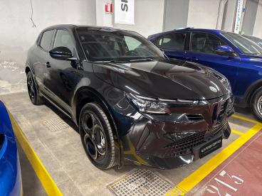 SPOTICAR Alfa Romeo Junior 1.2 145cv Hybrid Edct6 Ibrida Q4 Intensa Usata -  Ibrido Nero - Palermo - 802491313_3