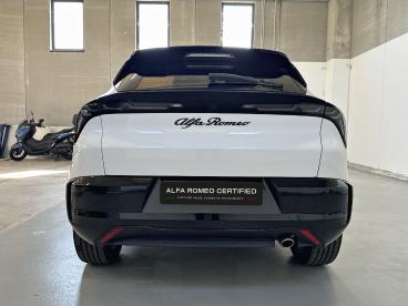 SPOTICAR Alfa Romeo Junior 1.2 145cv Hybrid Edct6 Ibrida Q4 Usata -  Ibrido Bianco - Milano - 802506178_5