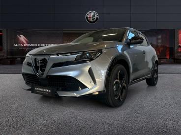 SPOTICAR Alfa Romeo Junior 1.2 145cv Hybrid Edct6 Ibrida Q4 Intensa Usata -  Ibrido Grigio - Milano - 802507227_1