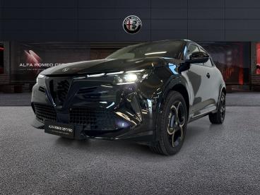 SPOTICAR Alfa Romeo Junior 1.2 145cv Hybrid Edct6 Ibrida Q4 Intensa Usata -  Ibrido Nero - Milano - 802507228_1