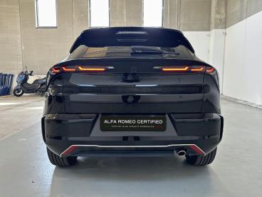 SPOTICAR Alfa Romeo Junior 1.2 145cv Hybrid Edct6 Ibrida Q4 Intensa Usata -  Ibrido Nero - Milano - 802507228_5