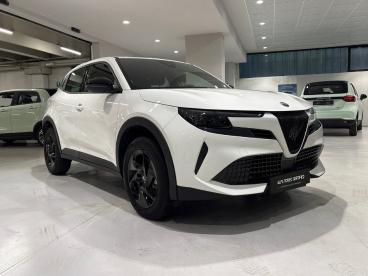 SPOTICAR Alfa Romeo Junior 1.2 136cv Hybrid Edct6 Ibrida Usata -  Ibrido Bianco - Sesto San Giovanni - 1202513257_3